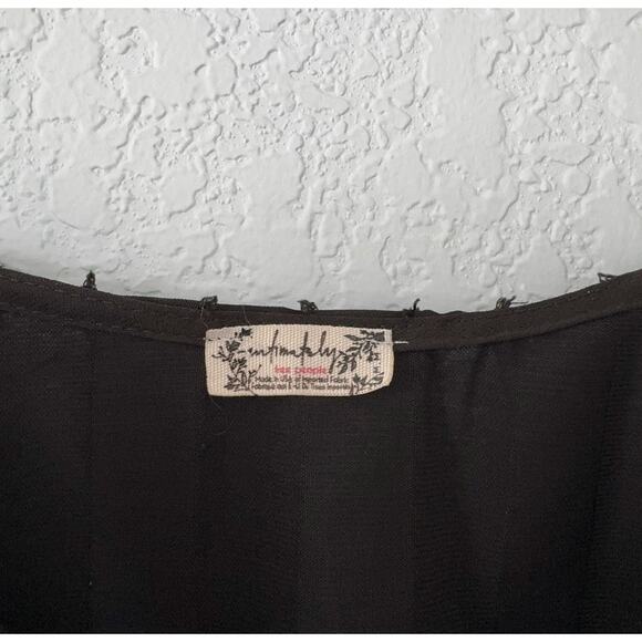 Intimately by Free People Black Spaghetti Strap Cropped Tank Size Medium - Picture 4 of 5